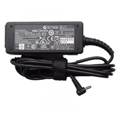 OEM gyári laptop töltő Asus 40W / 19V 2,1A / 2.5mm x 0.7mm