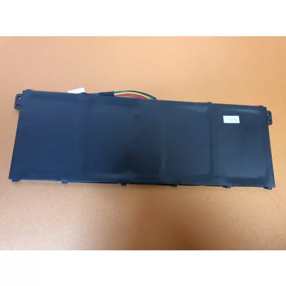 OEM gyári akku Acer Aspire 5 A515 A517 E15 ES1-512 ES1-533 / 15,2V 3200mAh (48Wh) - Image 3
