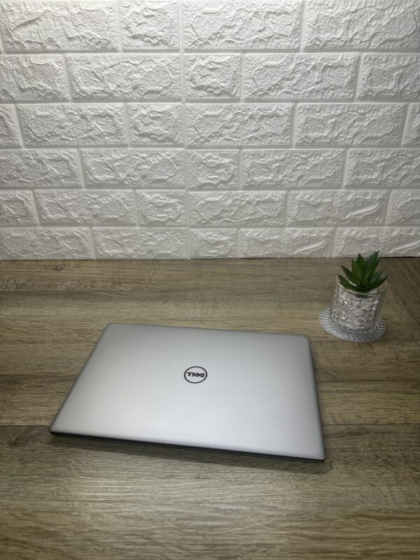 DELL XPS 9360 Laptop - Image 4